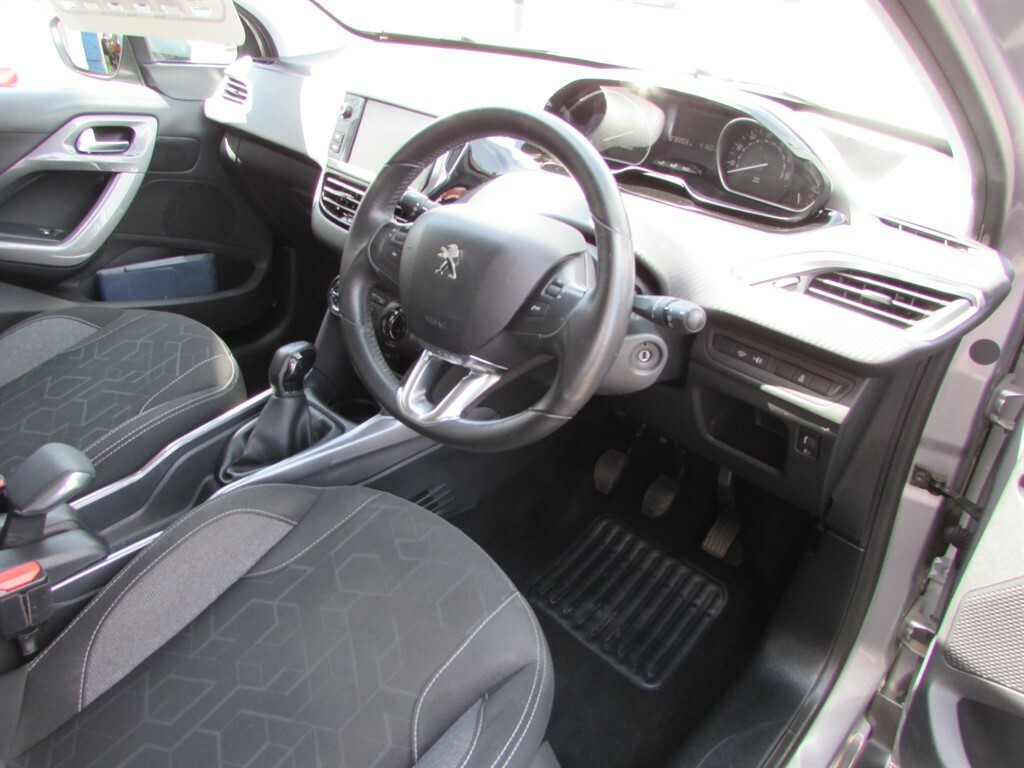 Peugeot 2008 1.6 L Blue Hdi Active Used WR66GCO #6
