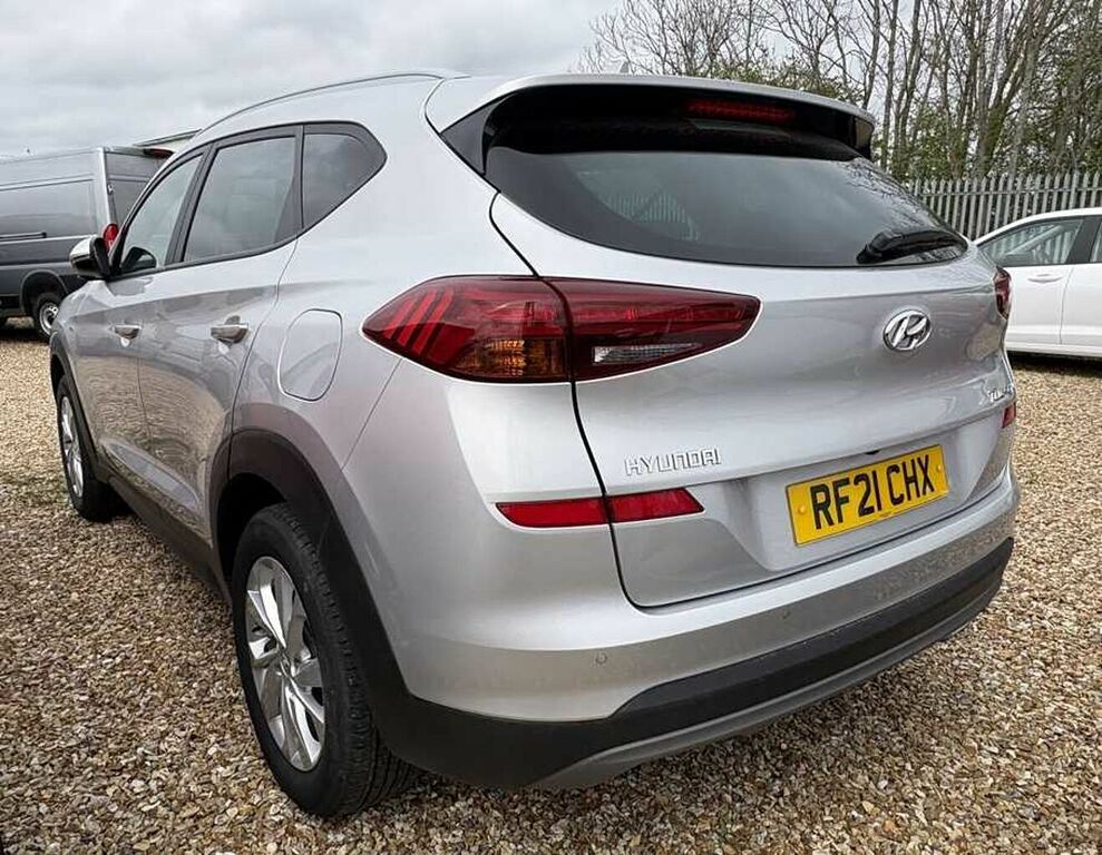 Hyundai Tucson Se Nav 1.6 Crdi Mhev 115Ps Silver #2