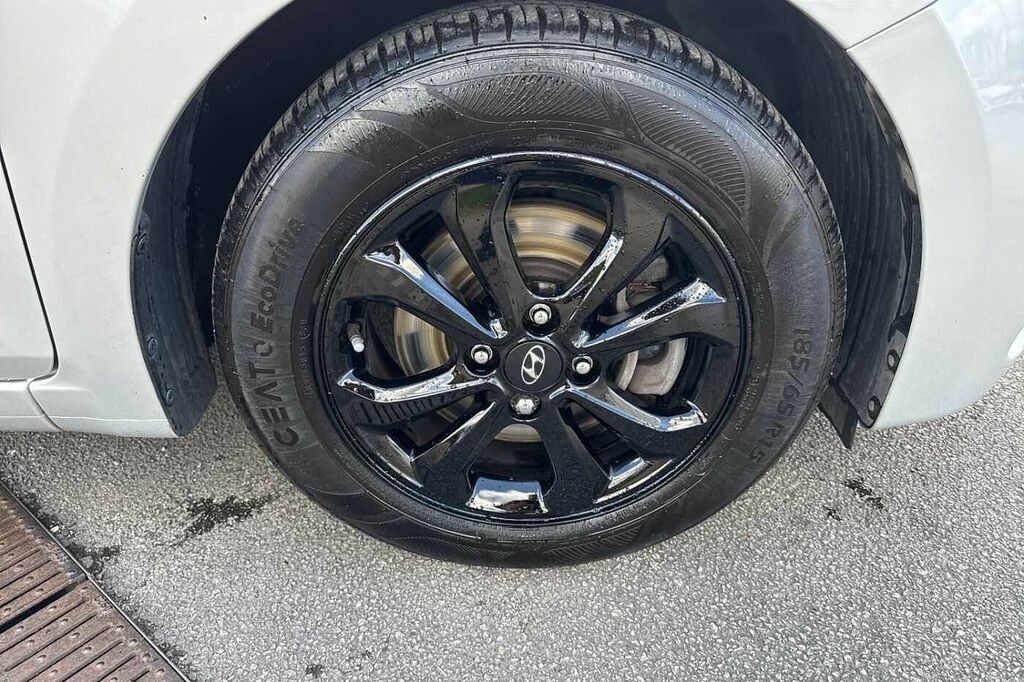 Hyundai I20 1.0 T-gdi Se YT68FHX Silver #5