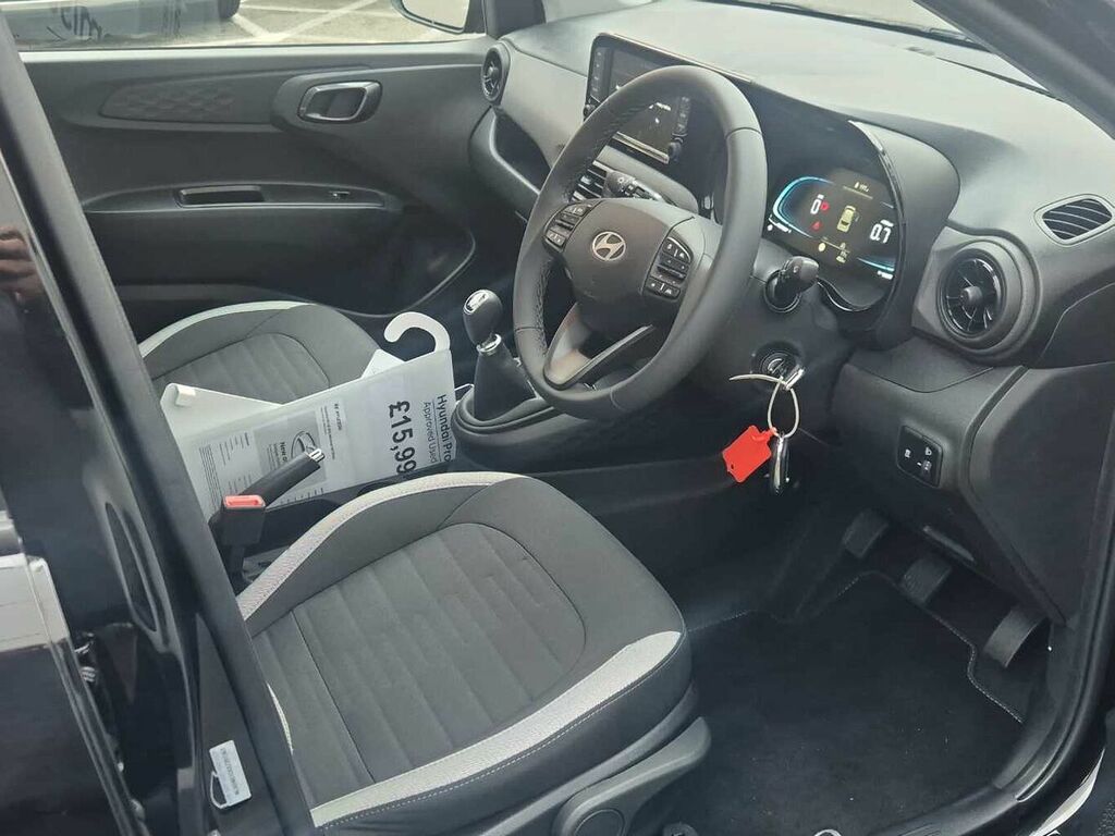Hyundai I10 1.0 63 Advance Nav FX75WTL Black #3