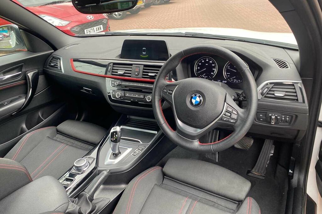 BMW 2 Series 218D Sport Nav Step LG18TVF White #6