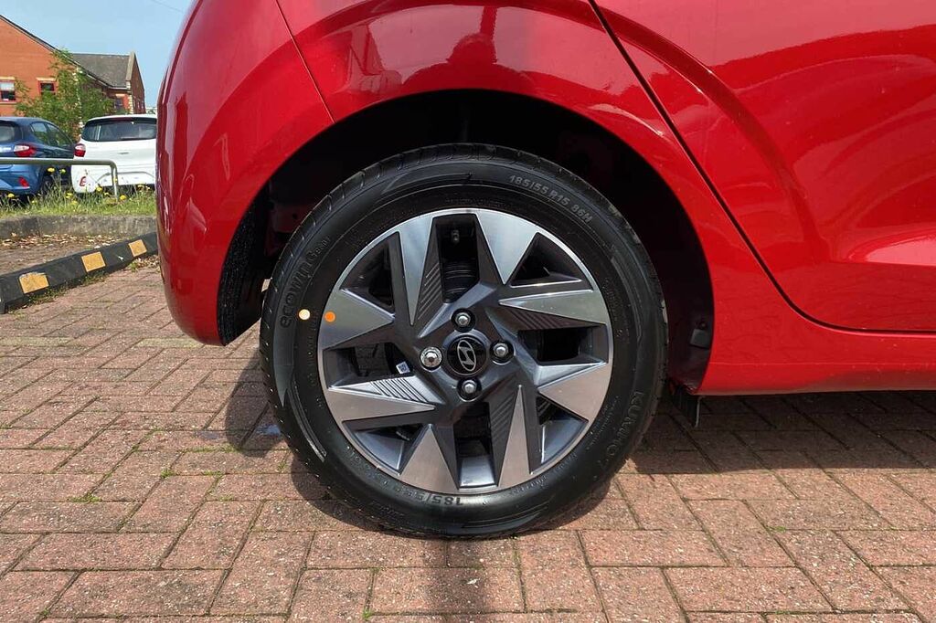 Hyundai I10 1.0 63 Advance Nav FH75AWW Red #5