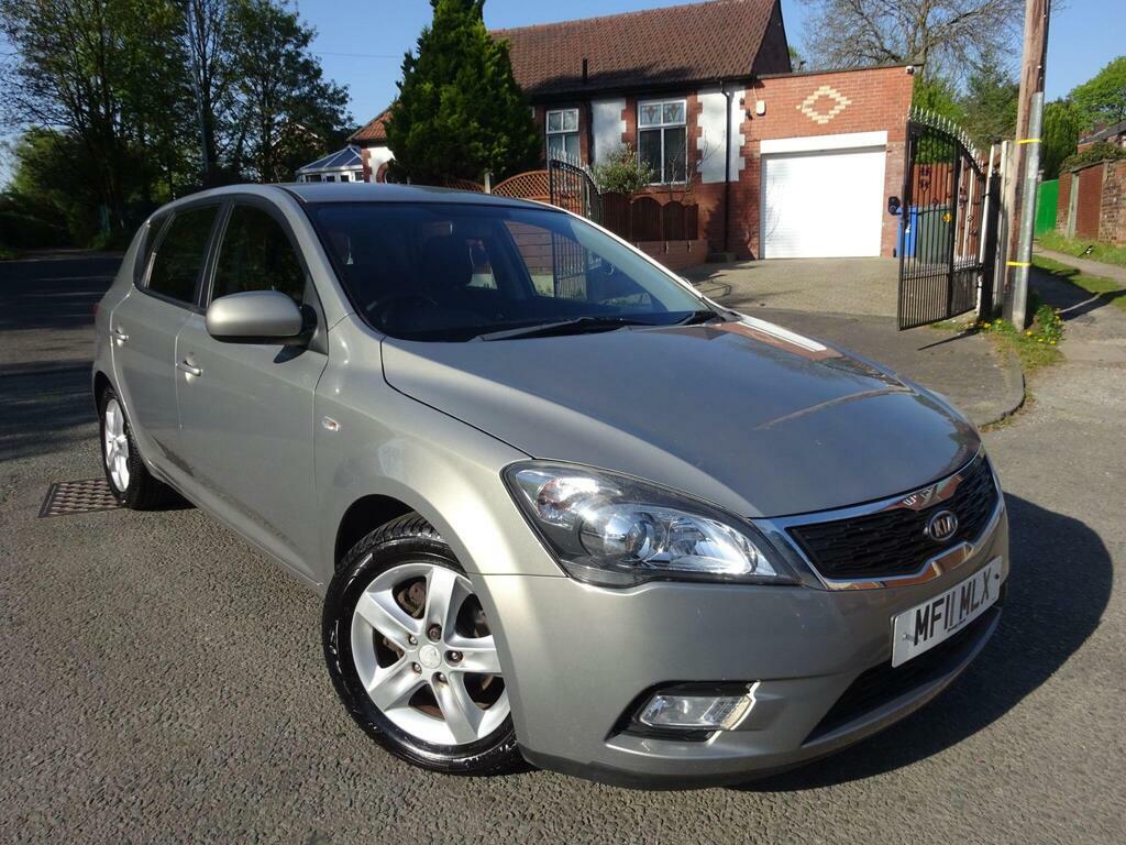 Kia Ceed 1.6 2 Euro 5 Silver