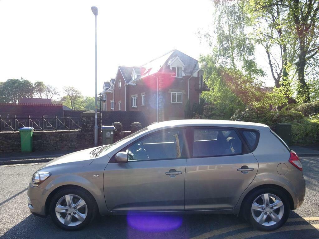Kia Ceed 1.6 2 Euro 5 Silver #6
