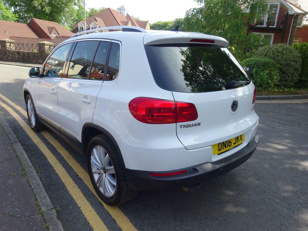 Volkswagen Tiguan 2.0 Tdi Bluemotion Tech Match Edition 2Wd Euro 6 DN16JKX White #4