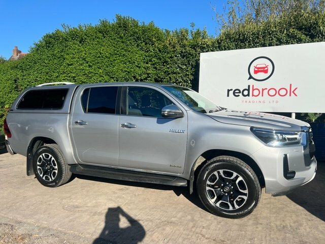 Toyota HILUX 2.8 D-4d Invincible Pickup Double Cab A YR71MZE Silver #3