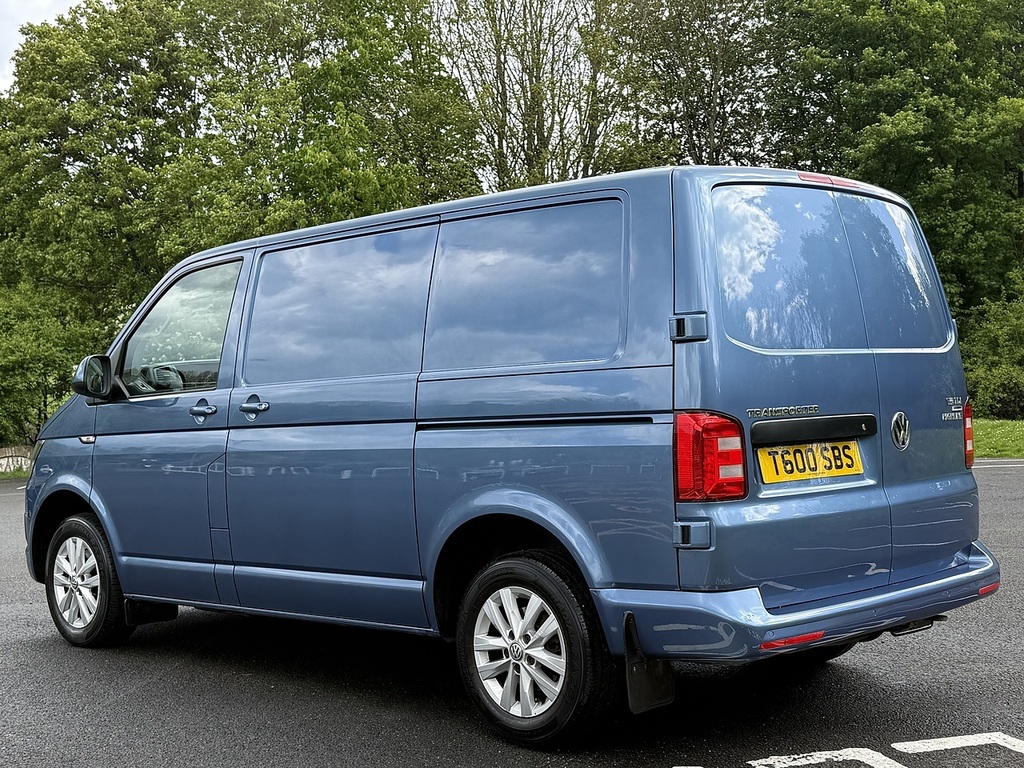 Volkswagen Transporter 2.0 Tdi T28 Bluemotion Tech Highline Panel Van T600SBS Blue #5