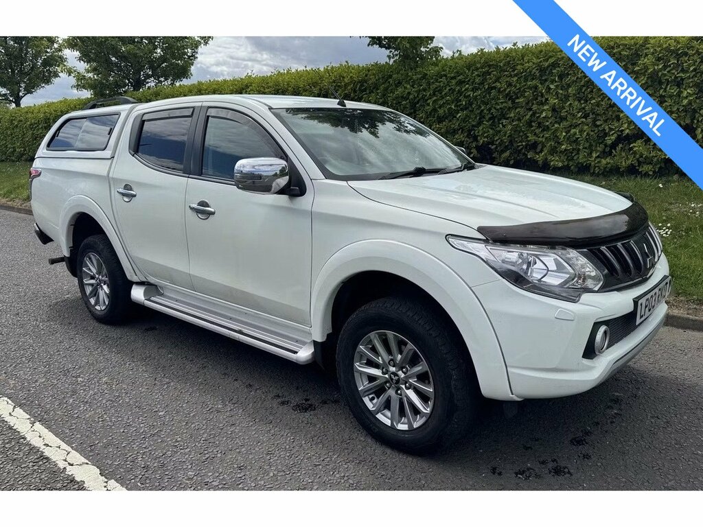 Mitsubishi L200 2.4 Di-d Dc Barbarian Pickup Double Cab White