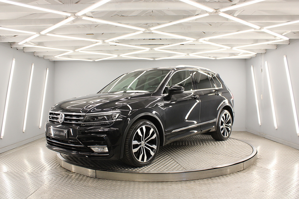 Volkswagen Tiguan Suv SG17CTO Black #5