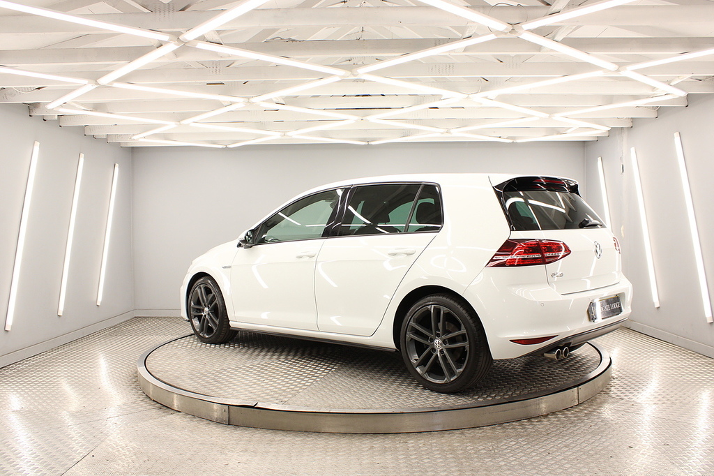 Volkswagen Golf Hatchback MT63YYV White #4