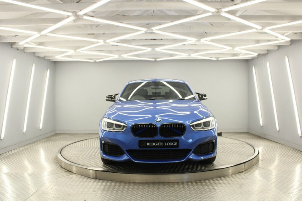 BMW 1 Series Hatchback LN17VOV Blue #6
