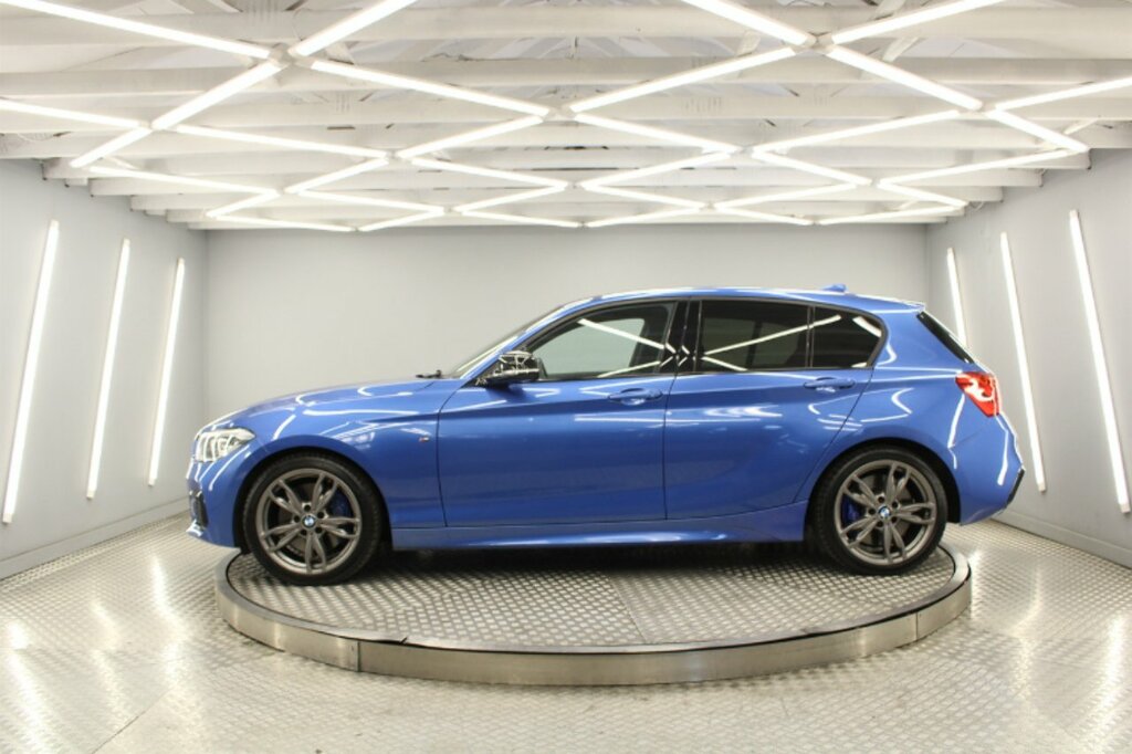 BMW 1 Series Hatchback LN17VOV Blue #2