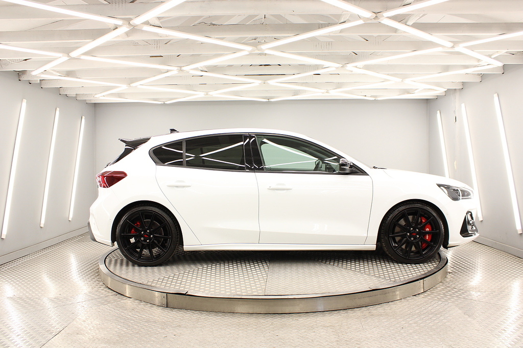 Ford Focus Hatchback White