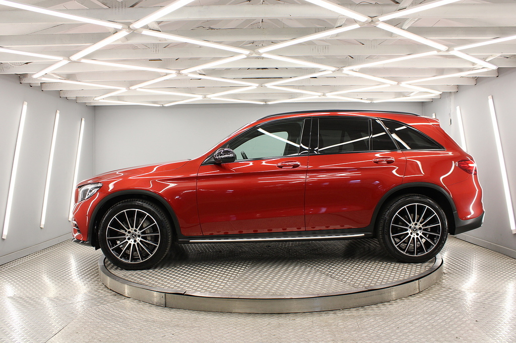 Mercedes-Benz GLC Class Glc 220 Amg Night Edition Premium D 4Matic GL19ECT Red #2