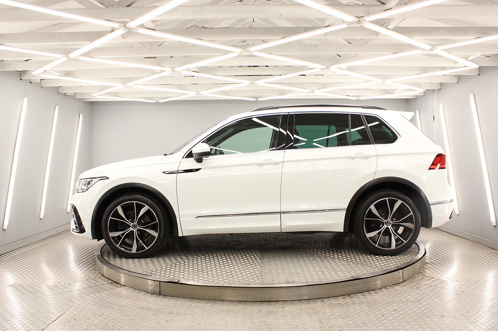 Volkswagen Tiguan Suv FP22RUW White #2