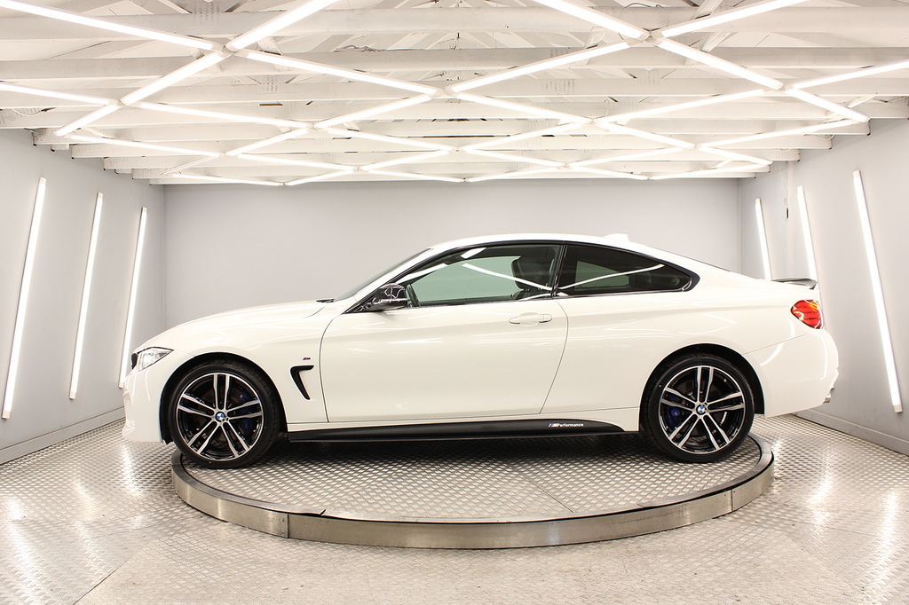 BMW 4 Series 420D Xdrive M Sport GU66XBS White #3