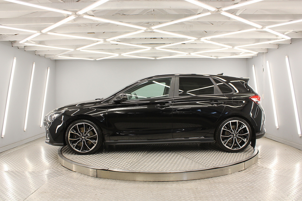 Hyundai I30 Hatchback MW69XLG Black #2