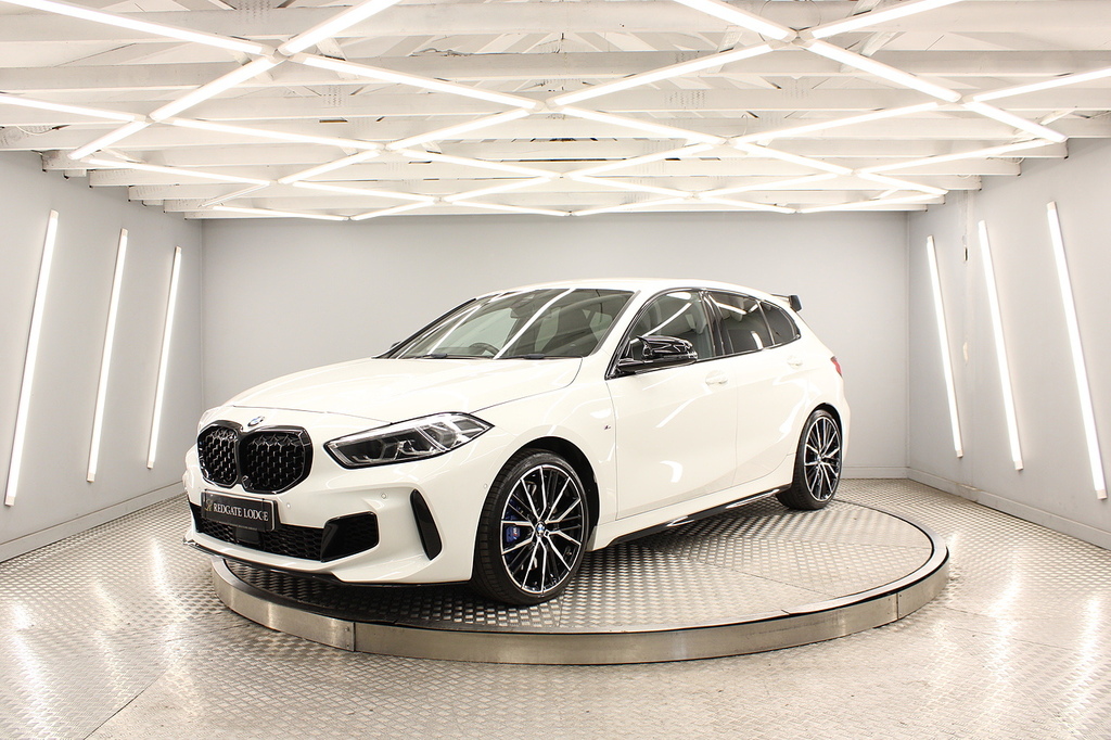 BMW 1 Series Hatchback PY70GPE White #5