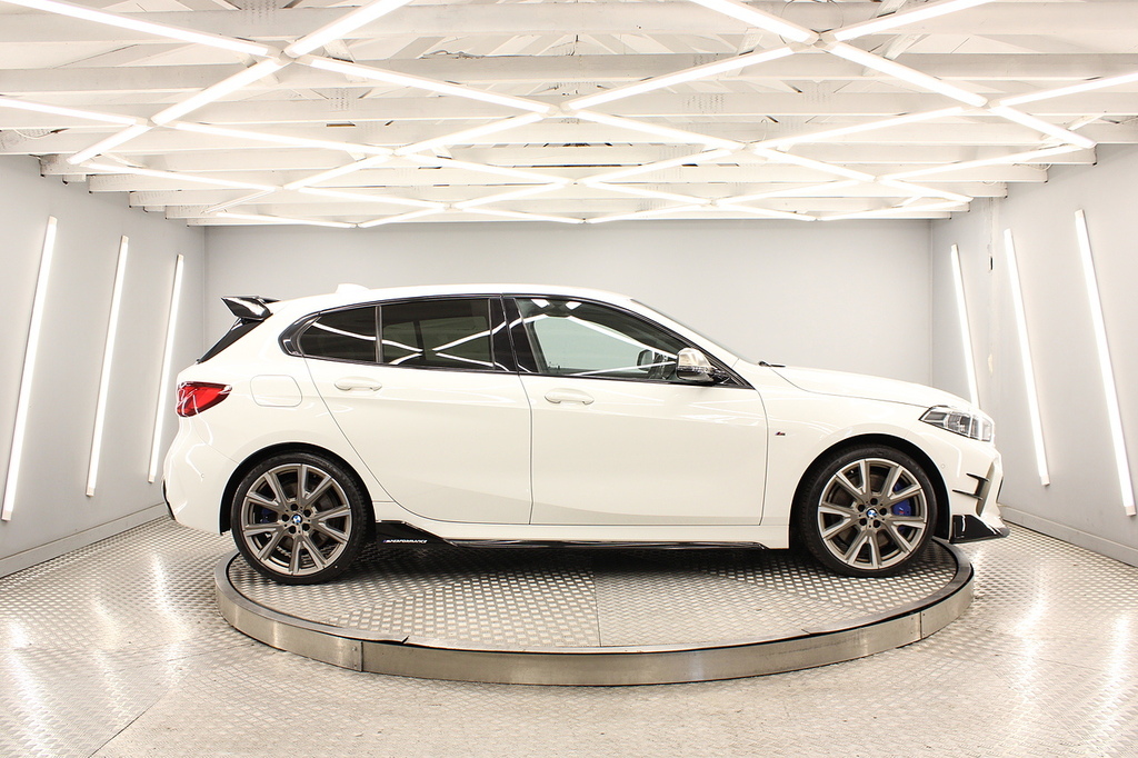 BMW 1 Series Hatchback White