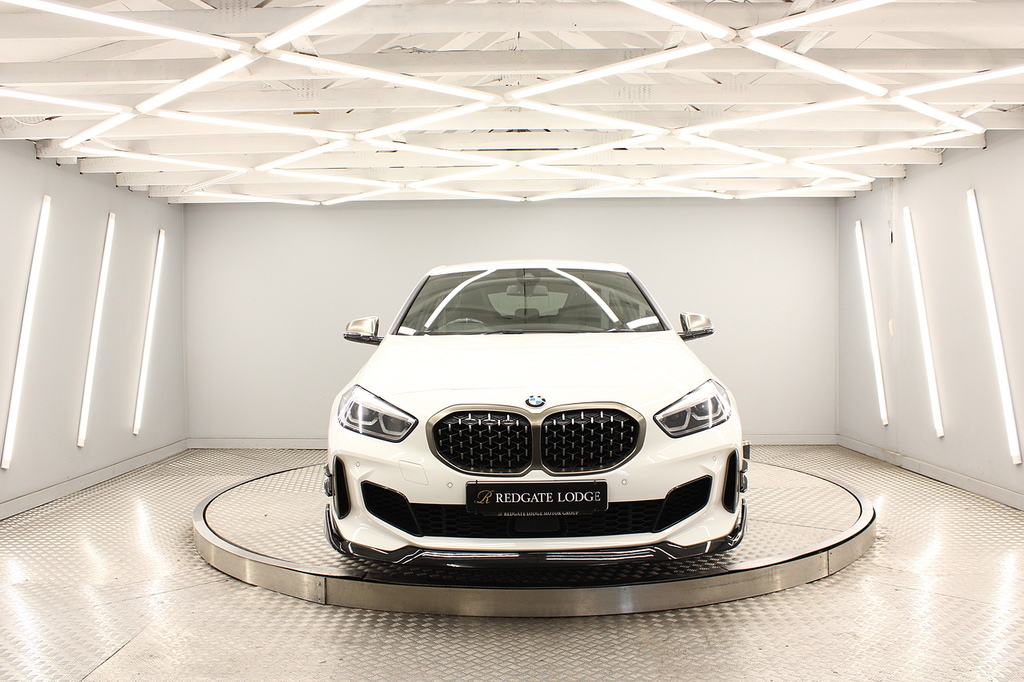 BMW 1 Series Hatchback YB69ONJ White #6