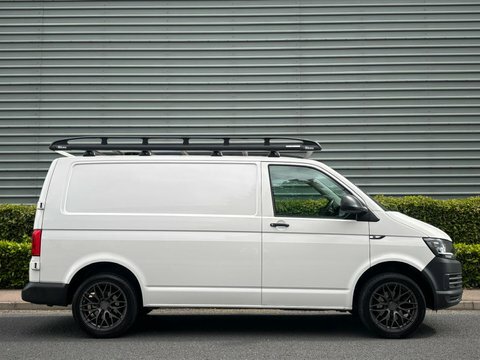 Volkswagen Transporter T30 Tdi P BJ17CKX White #6