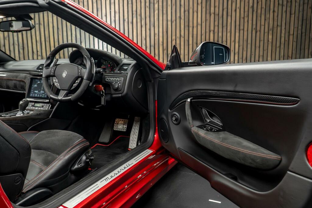 Maserati GranCabrio V8 Sport Mc Shift Grey #31
