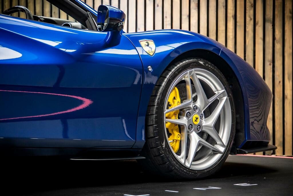 Ferrari F8 Spider F8 Spider S-a - 2020 70 Yellow #15