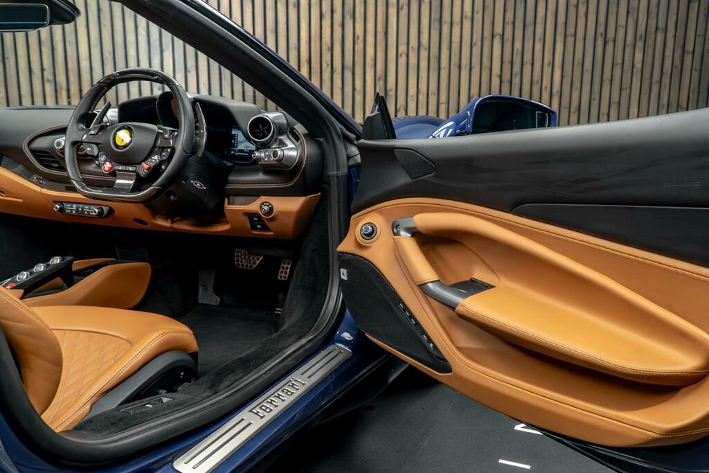 Ferrari F8 Spider F8 Spider S-a - 2020 70 Yellow #32