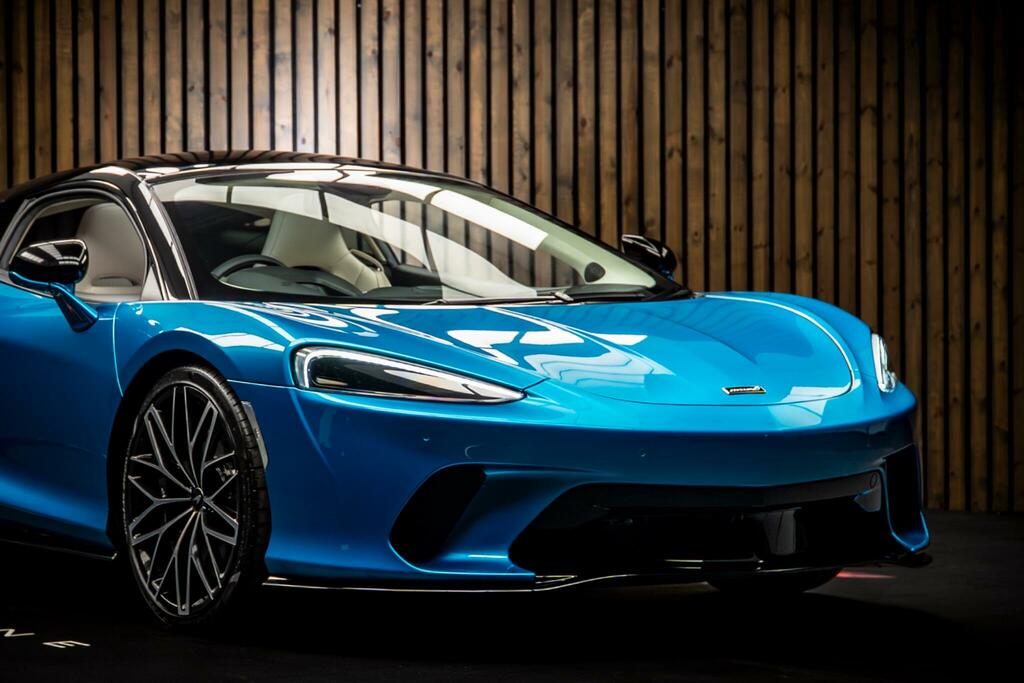 McLaren GT V8 Ssg YG24CHX Black #13