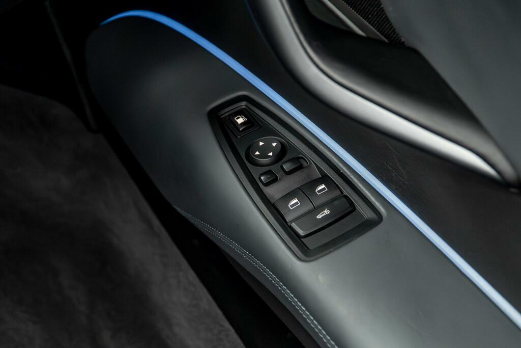 BMW i8 2dr Auto Grey #34