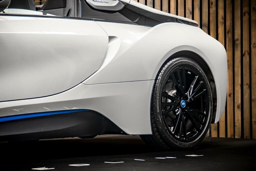 BMW i8 2dr Auto Grey #17