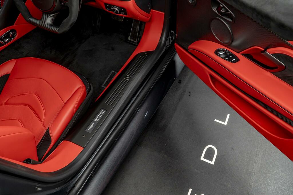 Aston Martin DBS Volante Black #31