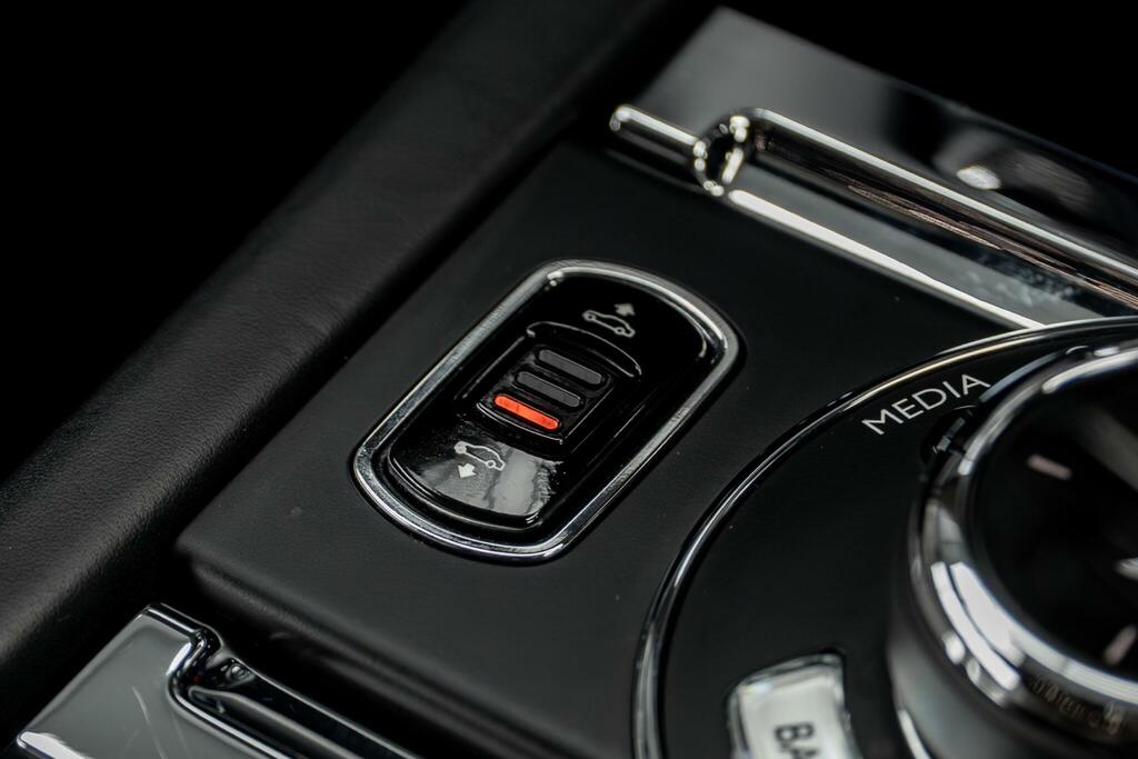Rolls-Royce Wraith Wraith V12 Black #42