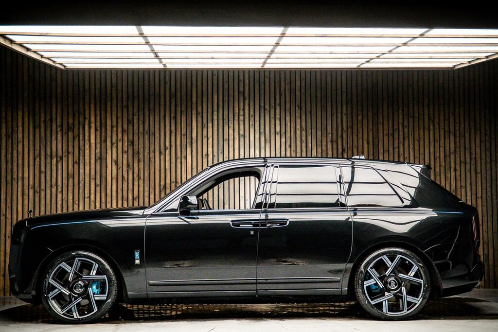 Rolls-Royce Cullinan 6.75 V12 Suv 4Wd Euro 6 571 Ps HN74FHS Red #7