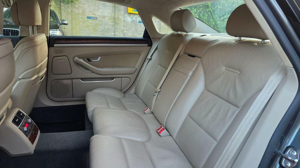 Audi A8 4.1 Tdi Quattro Se Executive 346 Bhp Grey #44