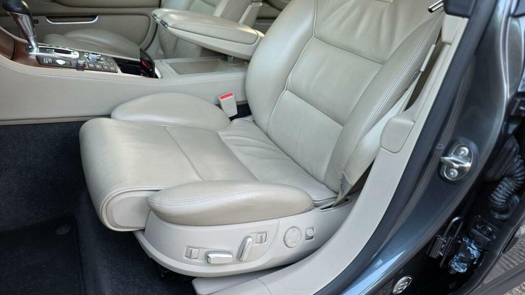 Audi A8 4.1 Tdi Quattro Se Executive 346 Bhp Grey #53