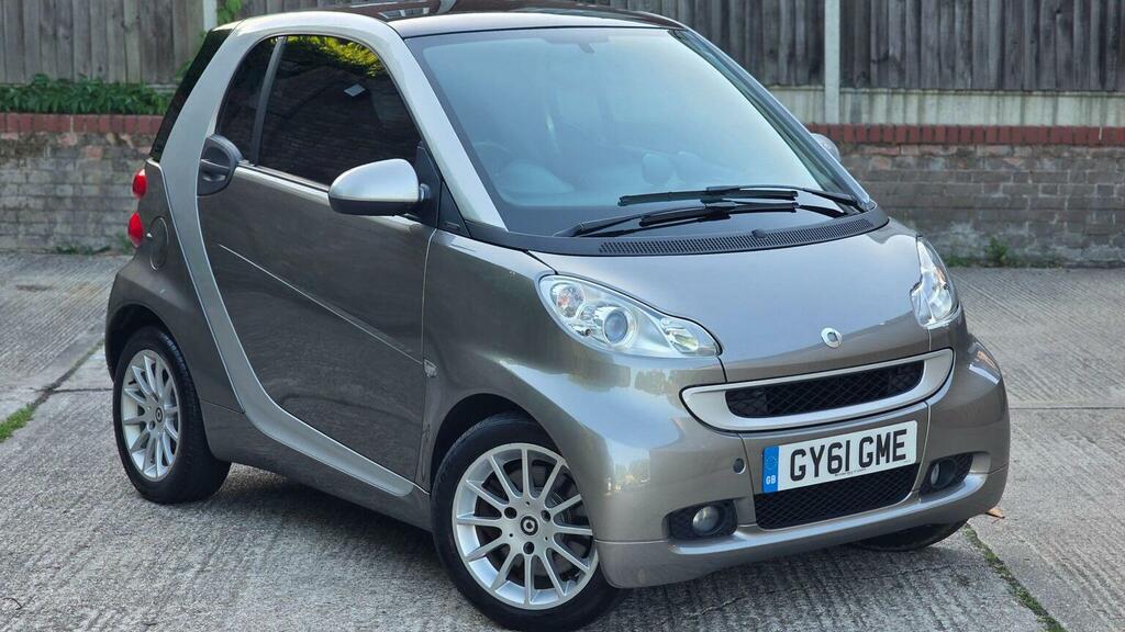 Smart Fortwo Coupe 0.8L Pulse Black #1