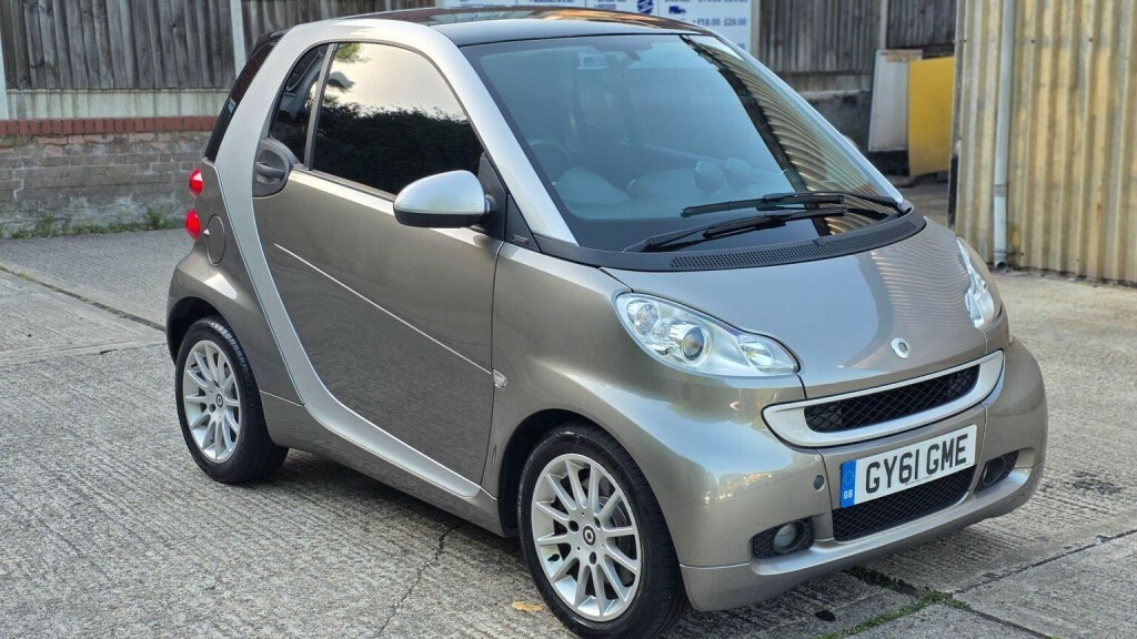 Smart Fortwo Coupe 0.8L Pulse Black #64