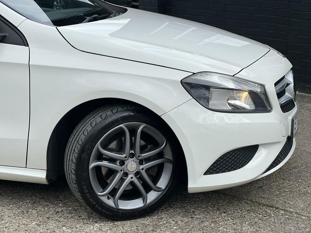 Mercedes-Benz A Class 1.6 A200 Sport Euro 6 Ss EY14CYL White #5