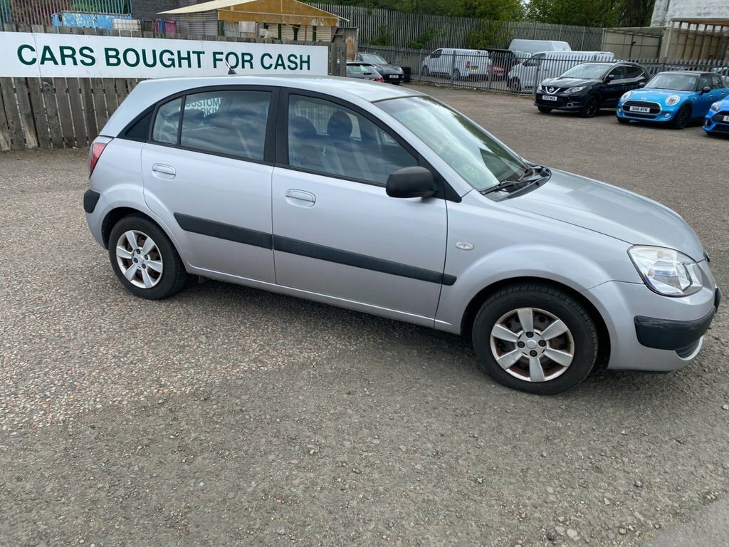 Kia RIO 1.4 Ice Silver #4