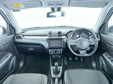 Suzuki Swift 2022 71 1.2 AV71KZB White #5