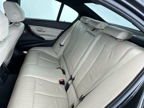 BMW 3 Series 2015 65 2.0 YH65VKO Black #4
