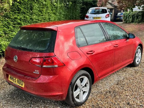 Volkswagen Golf 2015 65 1.6 MM65NBD Red #4