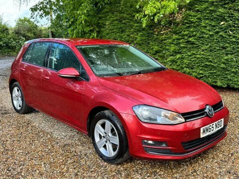 Volkswagen Golf 2015 65 1.6 Red