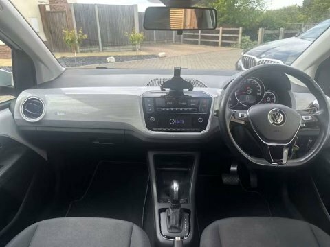 Volkswagen e-Up E-up Facelift 2 82Ps Bev Hatchback Black #8