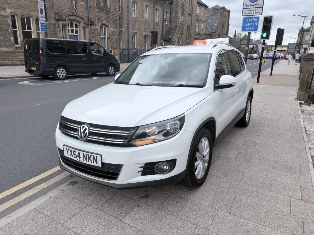 Volkswagen Tiguan 2.0 Match Tdi Bluemotion Technology YX64NKN White #3