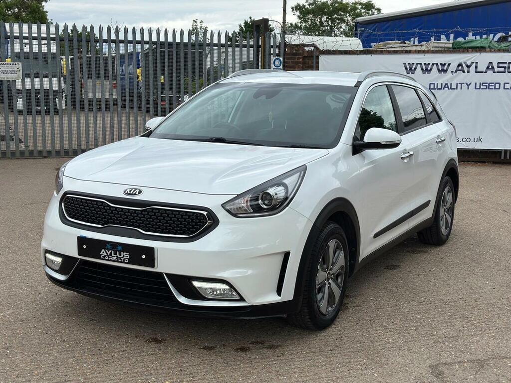 Kia Niro Suv 1.6H Gdi 2 Dct Euro 6 Ss 201919 LT19LVA White #3