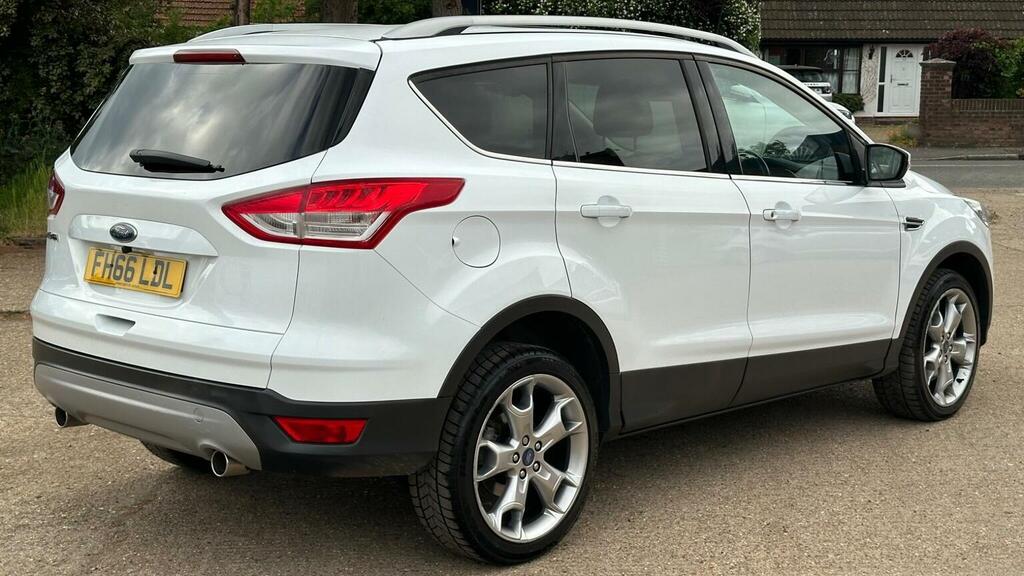 Ford Kuga Suv 2.0 Tdci Titanium X Powershift Awd Euro 6 Ss FH66LDL White #5
