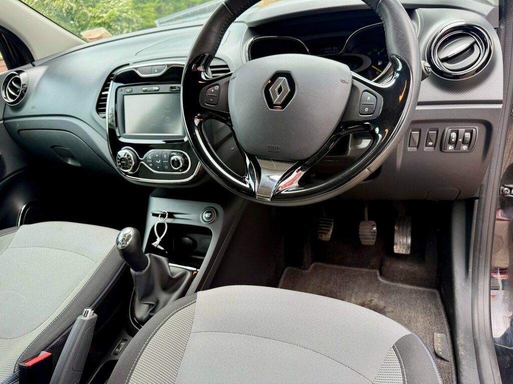 Renault Captur 0.9 Tce Energy Dynamique Medianav Suv M Black #3