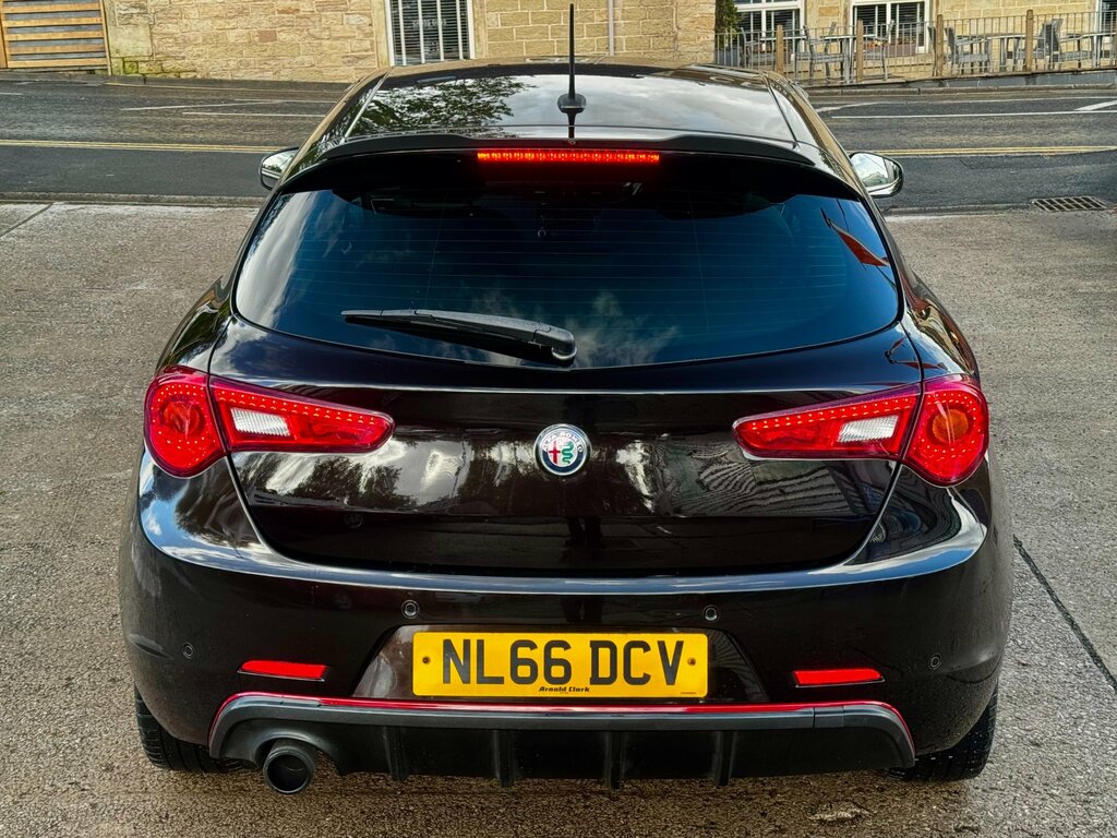 Alfa Romeo Giulietta 1.4 Tb Multiair Speciale Hatchback Tct Black #5